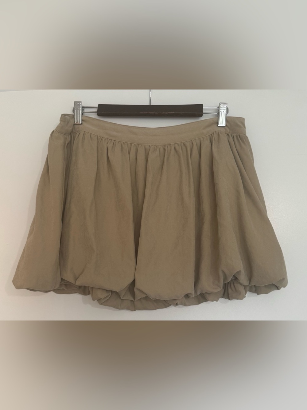 Zara Bubble Hem Skort Taupe Beige Size Large Like New